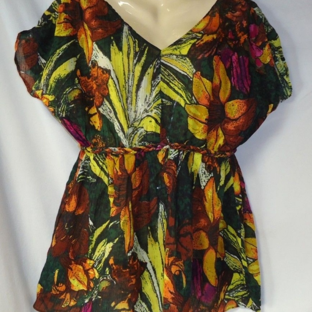 Women's Art & Soul NWT Pullover Top Medium - Picture 1 of 2